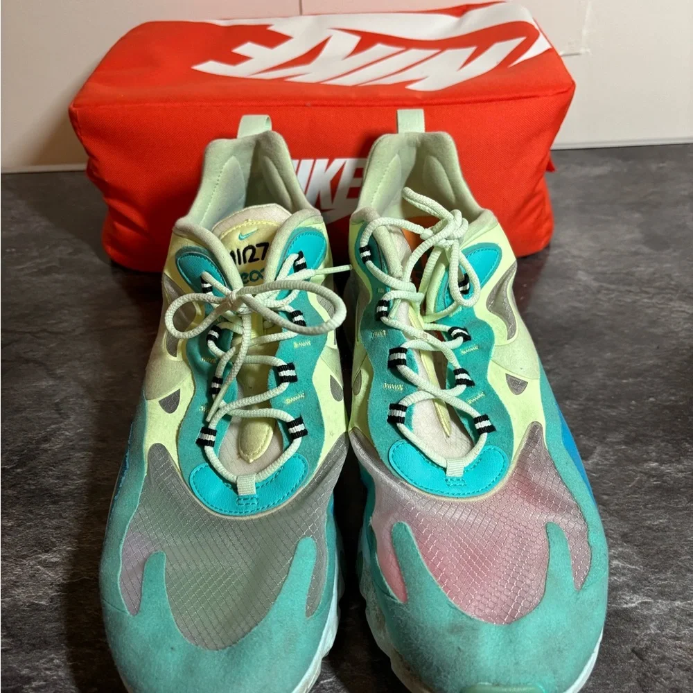Nike Air Max Sneakers in Teal and Aqua - Picture 5 of 6